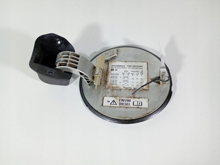 Opel Vectra C 02-08 лючок горловины бензобака код краски Z157 OE 341869019, фото 3