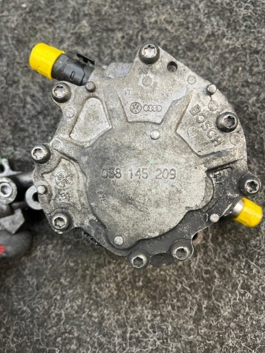 VW 1.9 TDI вакуумный насос 038145209, фото 2