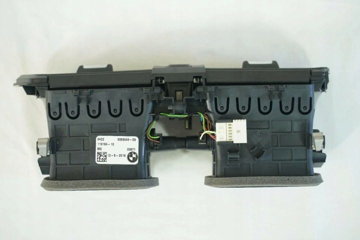 Воздухозаборник консоли BMW X4 (G02, F98) 9363444 29007319 2018, фото 2