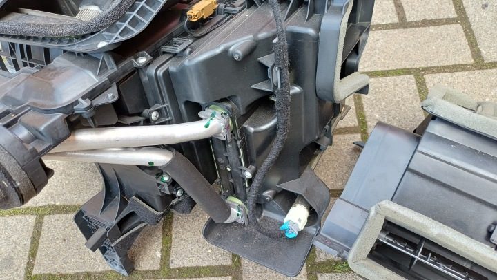 FIAT 124 SPIDER ОТОПИТЕЛЬ В СБОРЕ ЕВРОПА NA4L-61130A, фото 4