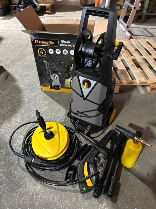 Мойка высокого давления Riwall PRO REPW150M v2 на Ciepłą воду L9 Szczotka разъема, фото 1