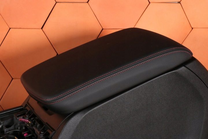 BMW X4 G02 ЦЕНТРАЛЬНЫЙ ТОННЕЛЬ КОНСОЛЬ ПОДЛОКОТНИК КОЖА КРАСНАЯ SZEW ЕВРОПА, фото 2