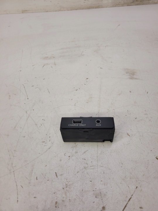 ПОРТ ВХОД AUX USB AUDI A4 B9 A5 Q5 8W0035726, фото 1