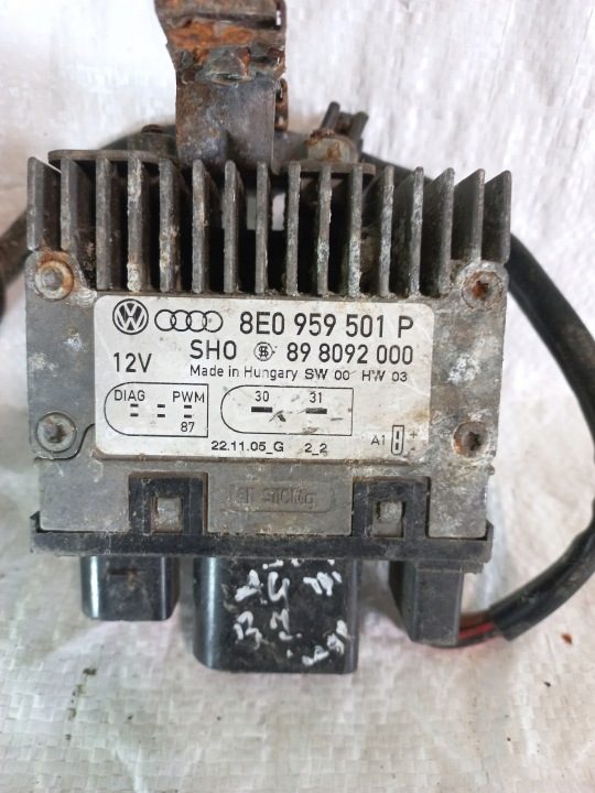 БЛОК УПРАВЛЕНИЯ ВЕНТИЛЯТОРОВ AUDI A4 B7 2.7TDI 3.0TDI 8E0959501P, фото 4