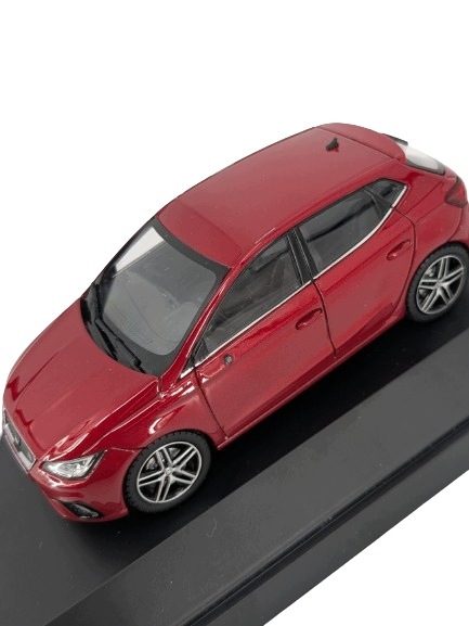 Seat Ibiza FR модель автомобиля 1:43 miniatura, красная, фото 3