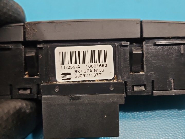 ПЕРЕКЛЮЧАТЕЛЬ АВАРИЙНОЙ СИГНАЛИЗАЦИИ SEAT IBIZA IV 6J 6J0927137T, фото 4