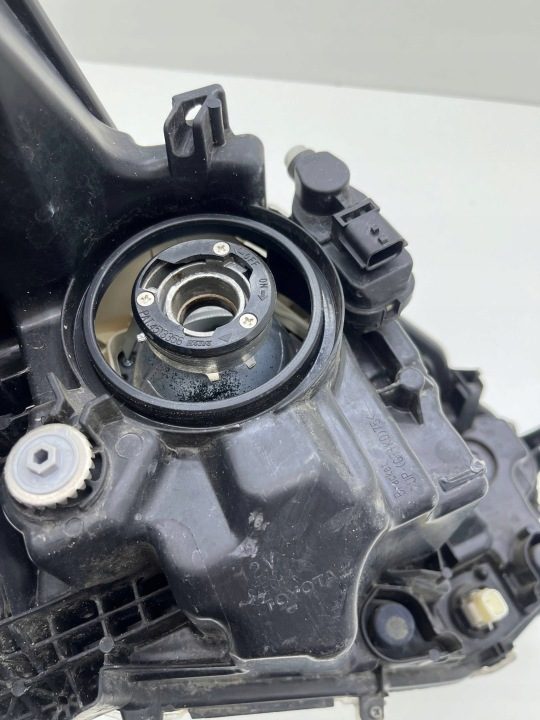 TOYOTA YARIS IV ЛЕВЫЙ ФОНАРЬ ЕВРОПА ЛИНЗА K0-6EU, фото 12
