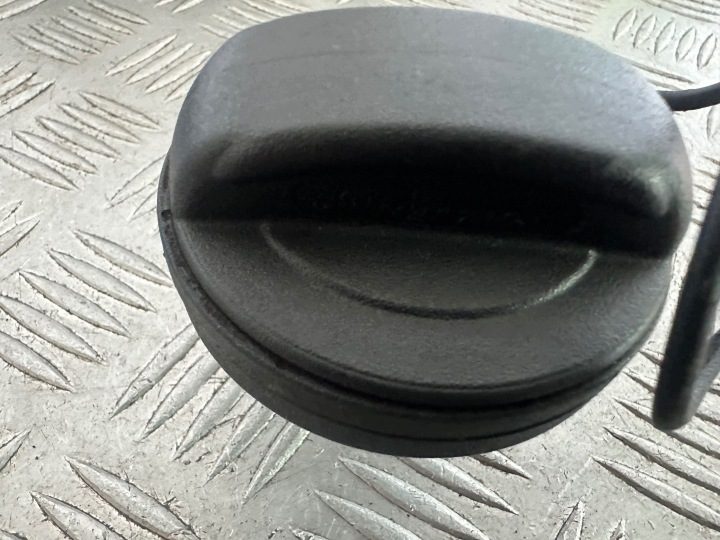 VW AUDI КРЫШКА ГОРЛОВИНЫ БЕНЗОБАКА 3C0201553E, фото 4