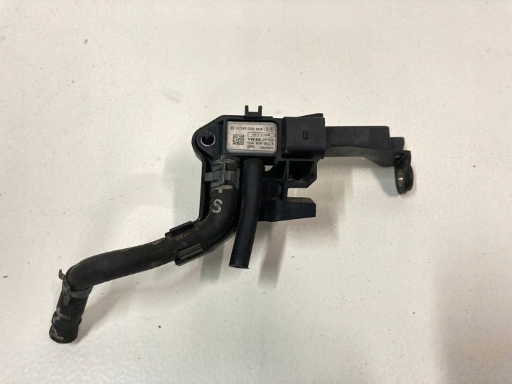 ДАТЧИК ДАВЛЕНИЯ ВЫХЛОПНЫХ ГАЗОВ VW AUDI SKODA I 0281006006, фото 1