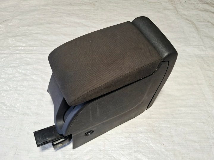 ПОДЛОКОТНИК VW GOLF V 5 VI 6 PLUS + 5M0 2005-2014 5M0864257 ОРИГИНАЛ, фото 1