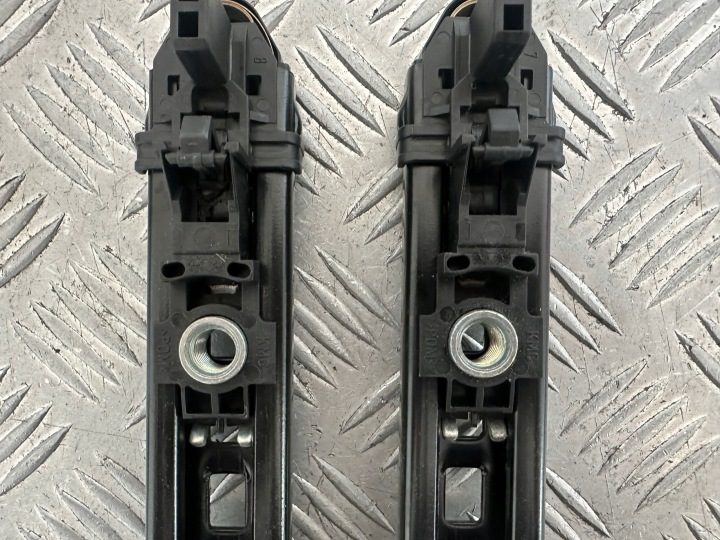 VW GOLF VI ПОЛЗУНОК РЕГУЛИРОВКА РЕМНЯ 5K0857819 ( ЗА 1 шт.!!), фото 3