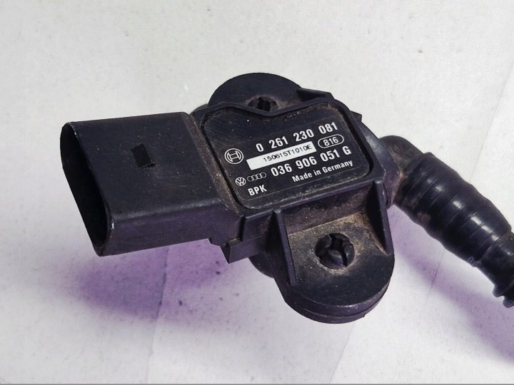 ДАТЧИК ДАВЛЕНИЯ НАДДУВА AUDI A4 B8 0261230081, фото 2