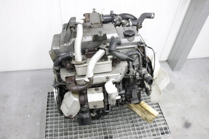 Mitsubishi Pajero 2005 г. Двигатель 3.2 DID насос турбо форсунки комплект, фото 11