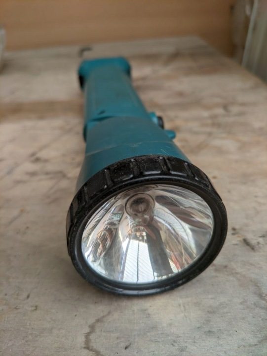 Фонарик аккумуляторный ручной 9,6V ML 902 MAKITA Аккумулятор Зарядное устройство комплект, фото 2