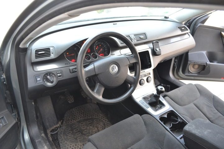VW PASSAT B6 КОНСОЛЬ ТОРПЕДО ПОДУШКА ЕВРОПА ЧЕРНАЯ IKUS, фото 1