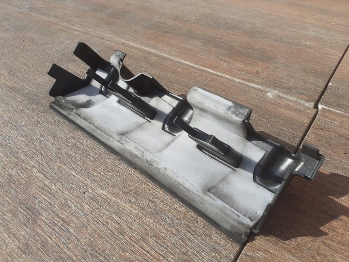 Jeep WK защита крышка форсунок правая 3.0 CRD 53013786AA, фото 8