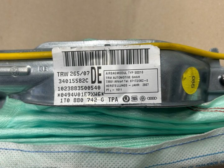 VW TOURAN I РЕСТАЙЛИНГ ШТОРКА ПРАВАЯ 1T0880742G, фото 5
