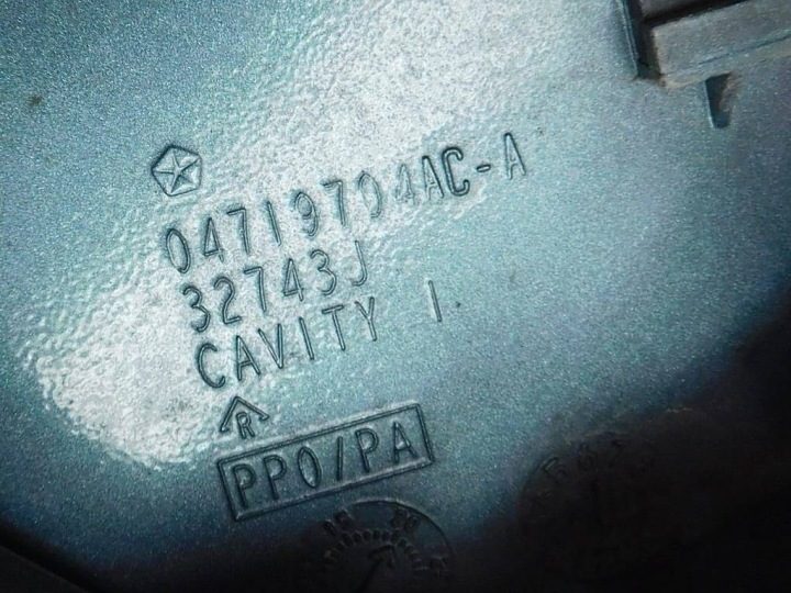 CHRYSLER PACIFICA 2005 г. ЛЮЧОК ГОРЛОВИНЫ БЕНЗОБАКА, фото 5