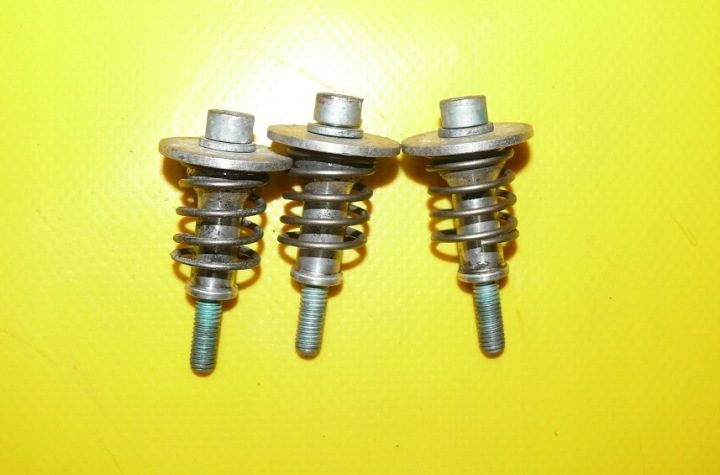 КРОНШТЕЙН БОЛТ КОМПРЕССОРА VW PHAETON 02-, фото 2