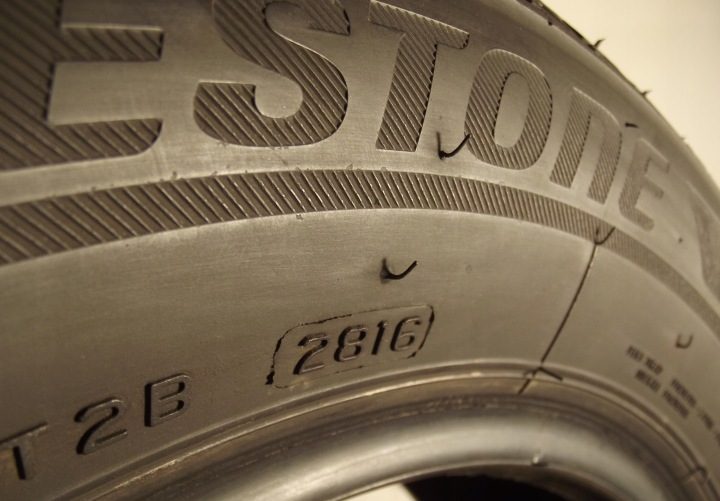 Шина зимняя Bridgestone Blizzak LM001 185/65R15 88 т сцепление на снегу (3PMSF), защита диска, фото 9