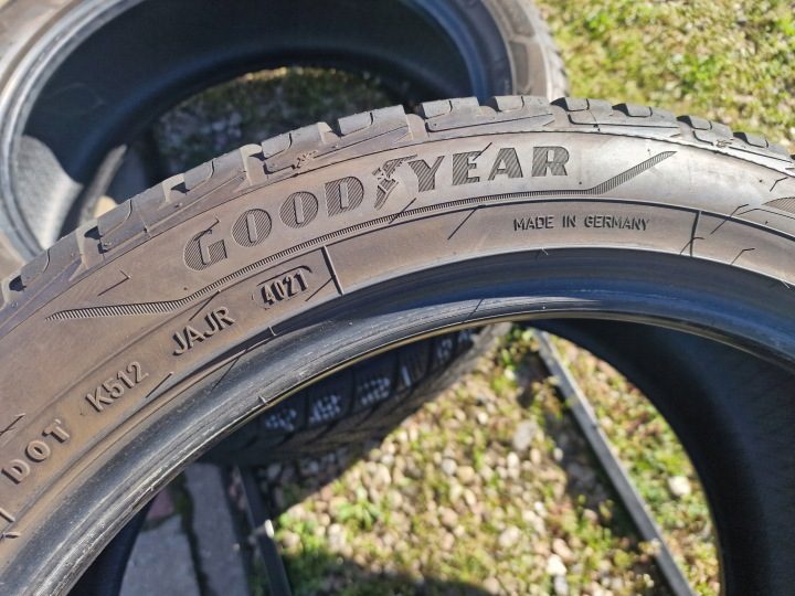 Шина зимняя Goodyear Ultra Grip Performance + 255/45R20 105 т сцепление на снегу (3PMSF), защита диска, усилитель (XL), фото 3