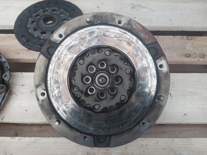 BMW E90 E91 E92 3.0 N54 N54B30A 335i сцепление двухмассовый маховик механика 7542984, фото 5