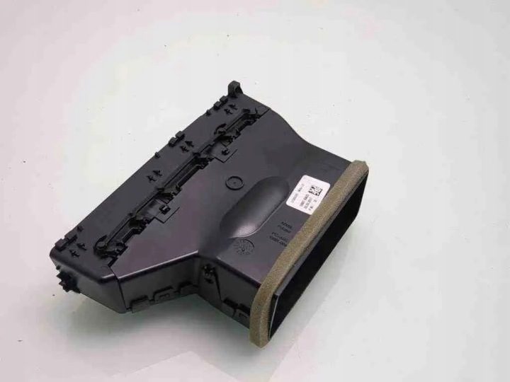 Воздухозаборник консоли VOLVO S90 31366589 2.0L бензин 132 кВт 2019, фото 2