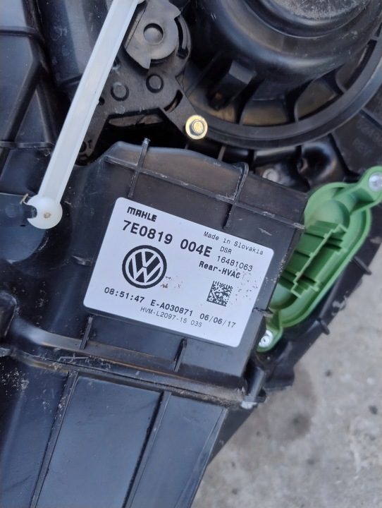 ОТОПИТЕЛЬ ЗАДНИЙ В СБОРЕ VOLKSWAGEN T6 7E0819004E, фото 8