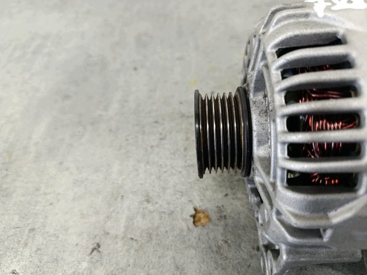Генератор VW Golf V 0124325128 Bosch 1.4 FSI, фото 6