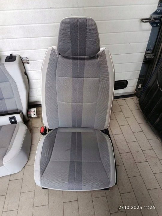 Сиденья диван обшивки салон Renault Scenic V E-Tech состояние как, фото 12