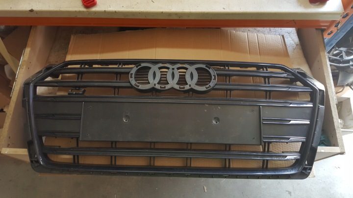 AUDI S5 A5 РЕШЕТКА РАДИАТОРА БАМПЕР ПЕРЕДНИЙ 8W6853651AP, фото 1