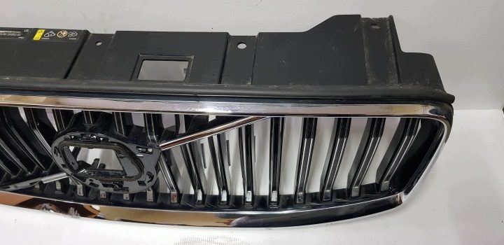 РЕШЕТКА РАДИАТОРА VOLVO XC60 II РЕСТАЙЛИНГ 21-25r R-DESIGN 32291026, фото 2