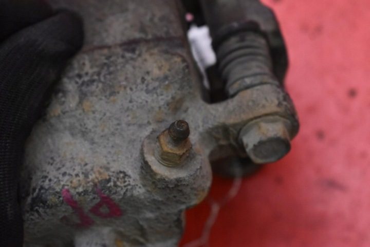 СУППОРТ ТОРМОЗНОЙ ПРАВЫЙ ПЕРЕДНИЙ SUBARU JUSTY 4 IV 1.0 12V 70 Л.С. 07-11, фото 6