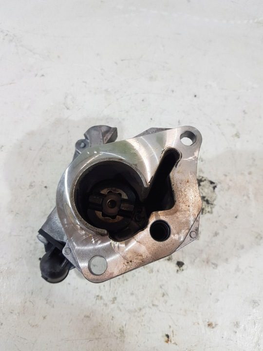 Насос вакуумный 146502327R Renault Nissan Dacia 1.5 DCI, фото 7