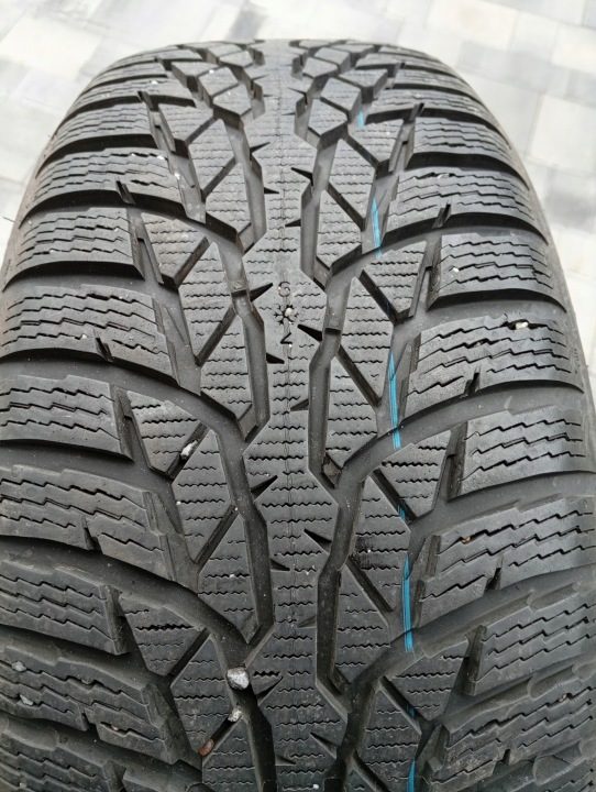 Шина зимняя Nokian Tyres WR D4 205/65R16 95 H сцепление на снегу (3PMSF), фото 1