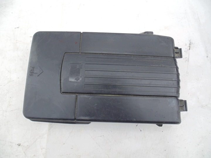 Audi A3 8P Q3 8U Golf V VI крышка аккумулятора 3C0915443A, фото 1
