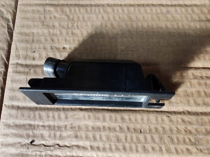Плафон освещения номерного знака OPEL Astra K 15-19, фото 2