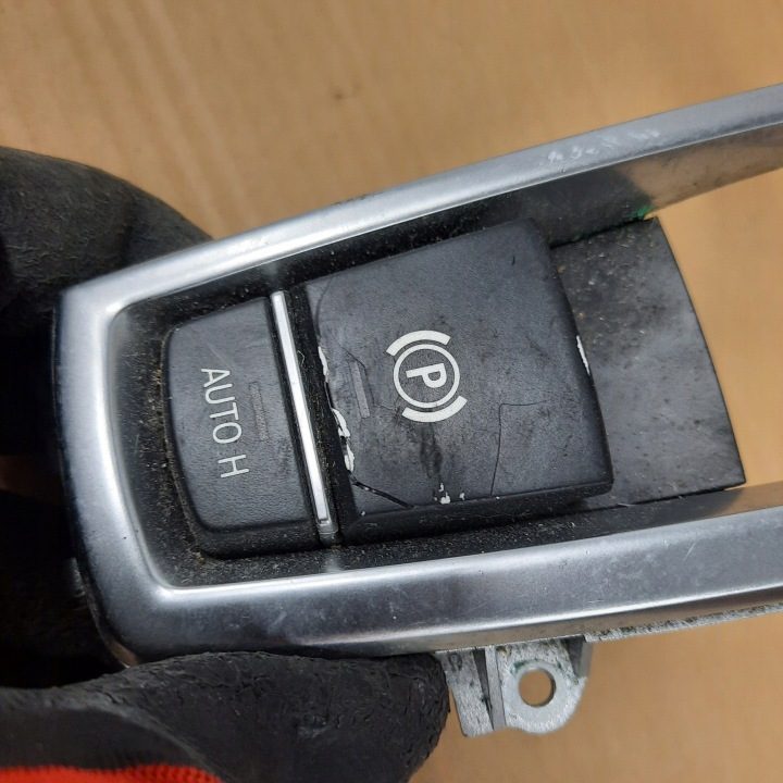 BMW f02 переключатель ручного тормоза 9159997, фото 2