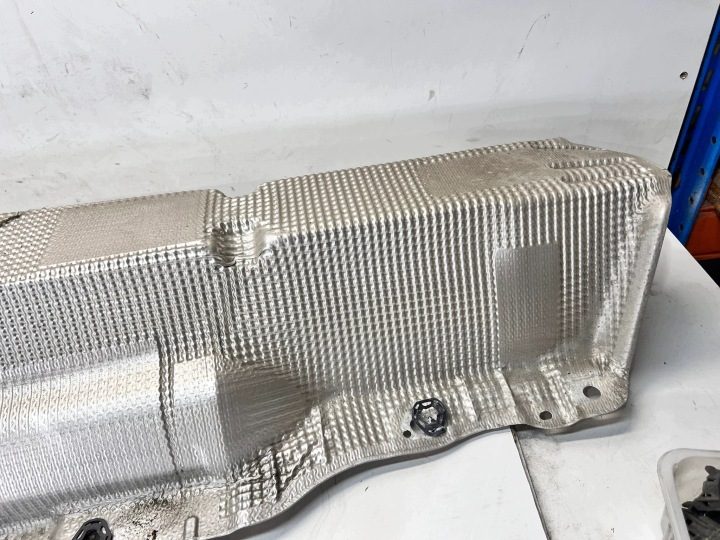 ТЕПЛОЗАЩИТНЫЙ ЭКРАН ТОННЕЛЯ AUDI A3 8V VOLKSWAGEN SEAT SKODA 5Q0825661G, фото 11