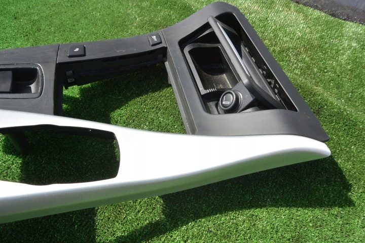 BMW F10 F11 ЦЕНТРАЛЬНАЯ КОНСОЛЬ ТОННЕЛЬ БАРДАЧОК 9206663 9171556 + Кнопка ручного тормоза BMW 5 (F10) 9180199 2.0L дизель 135 кВт 2012, фото 10