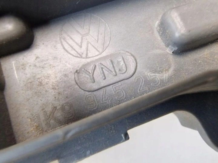 Контакты заднего фонаря VW 1K9945257 1.9L дизель 2008, фото 3