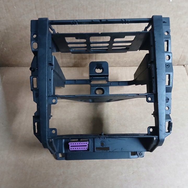 КОНСОЛЬ КАРКАС СРЕДНИЙ VW BORA GOLF IV 1J1858757B, фото 1