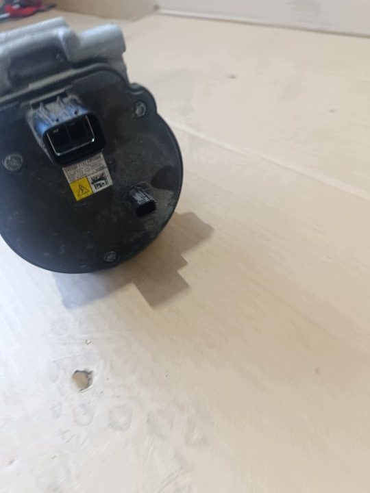 КОМПРЕССОР КОНДИЦИОНЕРА TOYOTA COROLLA E21 2.0 ГИБРИД 042400-1192, фото 3