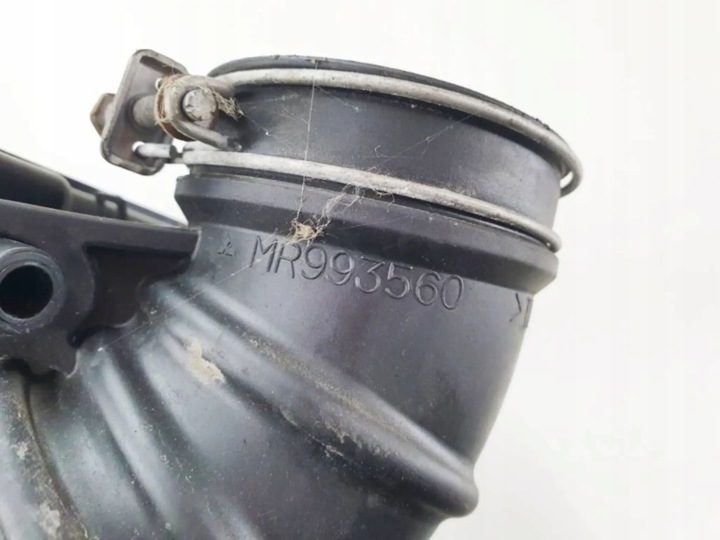 Mitsubishi OE MR993560 труба воздушного фильтра патрубок, фото 3