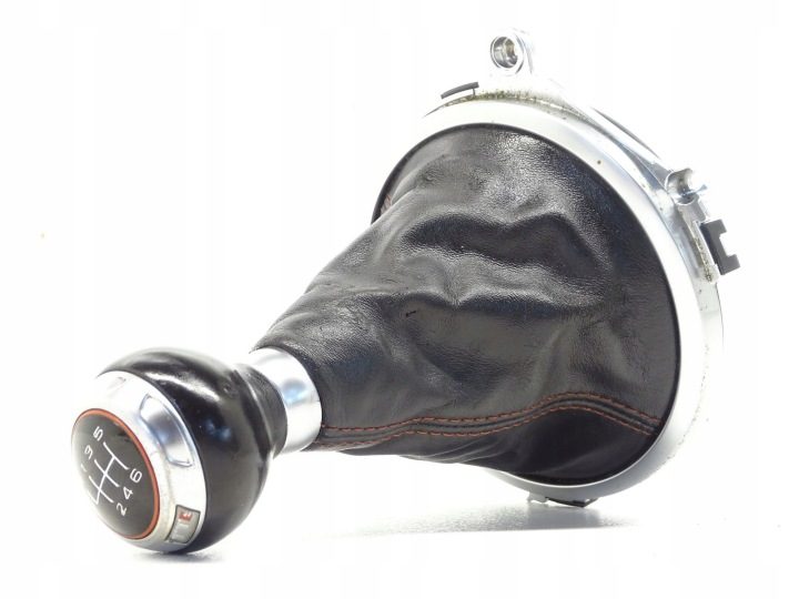 ЧЕХОЛ РУЧКА ПЕРЕКЛЮЧЕНИЯ ПЕРЕДАЧ AUDI TTS TT 8J 8J0711113C, фото 1