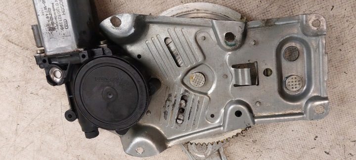 Стеклоподъемник BMW OE 8119776, фото 4