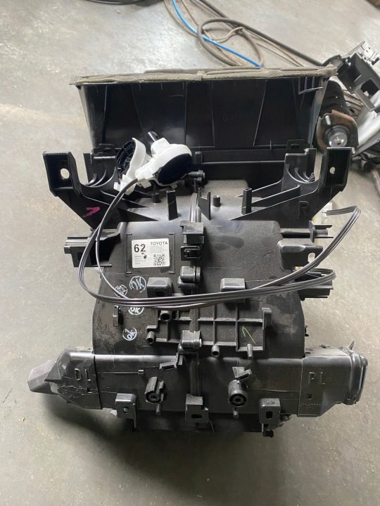 Отопитель в сборе Toyota Yaris III 2011-2020 год европа 87050-0D250, фото 4