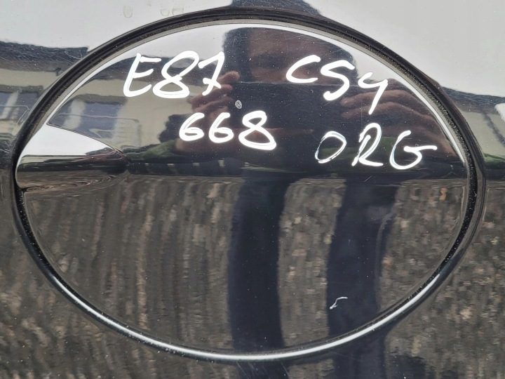 Лючок горловины бензобака BMW 1 E87 668 черный II C54, фото 1