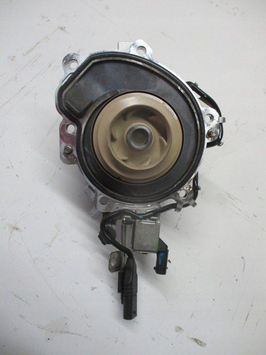 ПОМПА RANGE ROVER EVOQUE 1,5hybr J3P3-8501-AC, фото 1