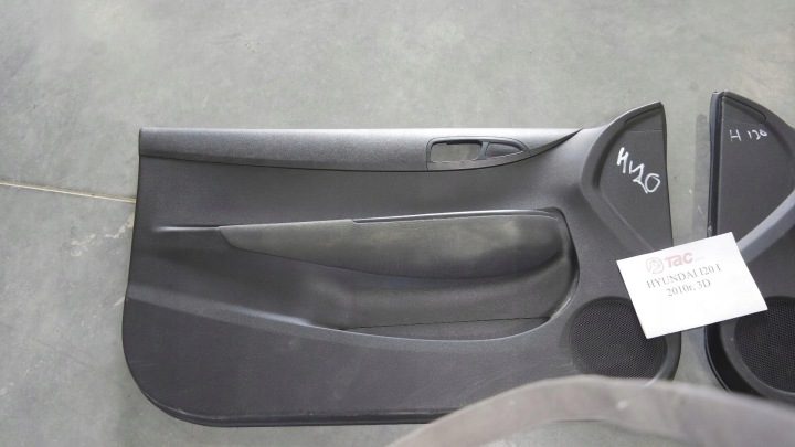 Обшивка двери передняя Hyundai I20 I 3D, фото 7